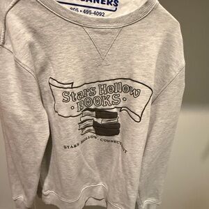 Stars Hollow Books Men's Crewneck Sweater - Light Gray